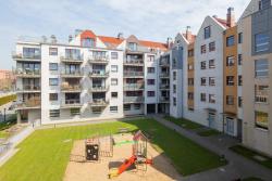 noclegi Gdańsk City Center Apartment with Balcony by Renters