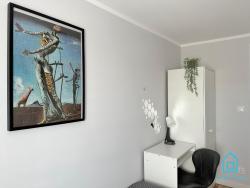 noclegi Gdańsk Dali Room -10 Minutes to Gdańsk Old Town & Sea