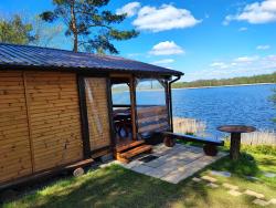 noclegi Kurzętnik Siedlisko nr 2 nad jeziorem Skarlińskim, jezioro, mazury, domki letniskowe