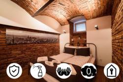 noclegi Kraków Cracow Rent Apartments - spacious apartments for 2-7 people in quiet area - Kolberga Street nr 3 - 10 min to Main Square by foot