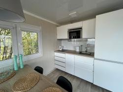 noclegi Hel Glamping Hel - nowa lokalizacja - kemping Camp Hel - z prywatnym jacuzzi