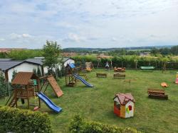 noclegi Jarosławiec Cozy holiday homes near the beach in Jaros awiec