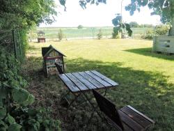 noclegi Wrzosowo Bungalow in Wrzosowo near Baltic Sea Beach