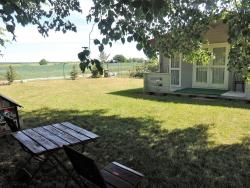noclegi Wrzosowo Bungalow in Wrzosowo near Baltic Sea Beach