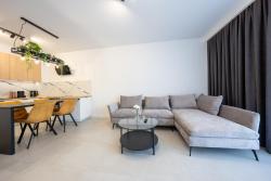 noclegi Rewal Apartament "Słoneczny" z tarasem, blisko morza