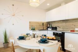 noclegi Pobierowo Apartament Premium Sea z dostępem do basenów, jacuzzi i saun-Pinea Apartments Pobierowo-SANNEL Apartments for rent