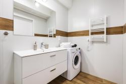 noclegi Jastrzębia Góra Apartamenty Pilice - basen, sauny, atrakcje dla dzieci w cenie - 250m