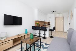 noclegi Świnoujście Sunny Apartments with Parking & Balcony Łużycka by Noclegi Renters