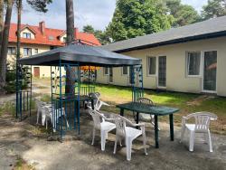 noclegi Mrzeżyno Pokoje Delfin Hostel