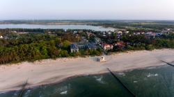 noclegi Niechorze Nadmorski Apartament z dostępem do basenu, sauny, jacuzzi i ogródkiem przy plaży 114 Rezydencja Niechorze