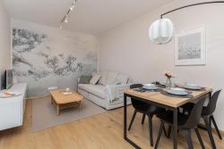 noclegi Gdańsk Bright & Stylish Apartment with Balcony 1,5 km to Gdańsk Main City by Renters