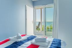 noclegi Sianożęty Apartament Kapitański z widokiem na morze 4 Piętro - by Perłowa Przystań Rent