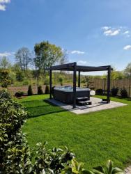 noclegi Bobolin odNova - Holiday home with SPA