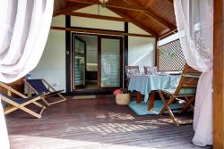 noclegi Poddąbie Mały Dąbek I Dom z dostępem do basenu wewnętrznego, zewnętrznego, brodzików dla dzieci, sali zabaw oraz animacji