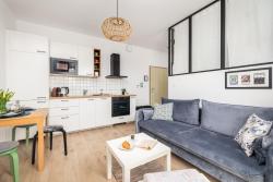 noclegi Ustronie Morskie Szprotka Apartment with Air-Conditioning & Parking by Renters