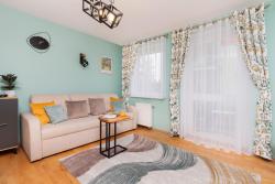 noclegi Gdańsk Subtle and Cosy Studio with Furnished Balcony in Gdańsk by Renters