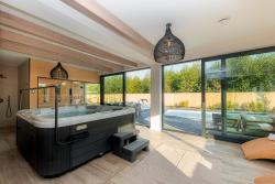 noclegi Mielno Mielnovo - dom z basenem, sauną i jacuzzi