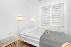 noclegi Gdynia Charming Apartment Świętojańska in Gdynia by Noclegi Renters