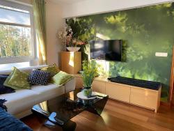 noclegi Międzyzdroje Seaside Apartment with Parking & AC - 150 m to the Beach by Noclegi Renters