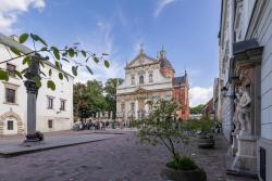 noclegi Kraków Spacious, 2 Bedrooms Apartment Cracow City Centre by Renters