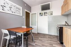 noclegi Gdańsk Targ Rybny Standard Apartment by BookingHost
