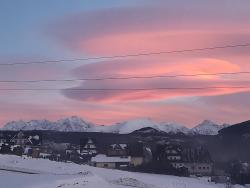 noclegi Małe Ciche Domki nad Borem