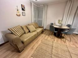 noclegi Gdańsk Oldtown Retro Apartment by Marina with balcony for 6 people