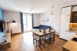 noclegi Łeba Apartament Łajba Łeba z basenem i kortem tenisowym