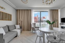 noclegi Gdańsk Lion Apartments - The Palace premium apartment with Old City & River View