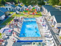 noclegi Dąbki Comfortable holiday cottages, pool whirlpool D bki