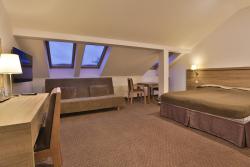 noclegi Rewal Hotel Residence