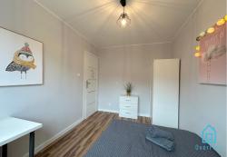 noclegi Gdańsk Superfly room 10 Min to Old Town Gdańsk,PKP & Shopping Mall