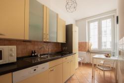 noclegi Gdańsk Just Stay Apartments One Bedroom Old Town Apartment