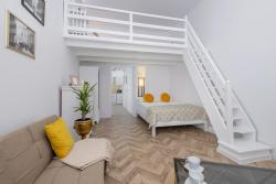 noclegi Kraków Studio Apartment with Mezzanine near Kraków City Centre by Renters