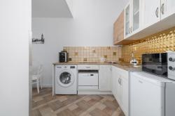 noclegi Kraków Studio Apartment with Mezzanine near Kraków City Centre by Renters