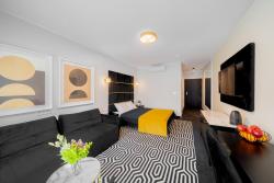 noclegi Kołobrzeg ROSA-Modern studio 29m2 AC, NETFLIX, PS4, POOL, SAUNA