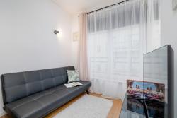 noclegi Kraków Cosy Ariańska Apartment for 3 in Cracow Center by Renters
