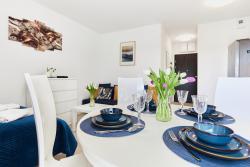 noclegi Świnoujście Golden Hour Apartments- Plac Słowiański 43