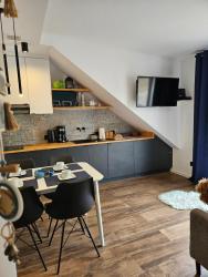noclegi Pobierowo Apartament GRUNWALDZKA 105 z tarasem 5o m do plaży