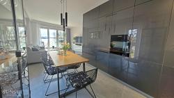 noclegi Świnoujście Sunset Apartments - Flotylla - Nowoczesne mieszkanie z widokiem na port, prywatny parking, blisko mariny jachtowej, Park Zdrojowy