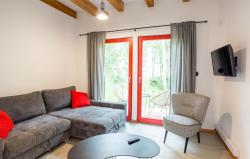 noclegi Rowy Cozy Home In Rowy With Kitchen