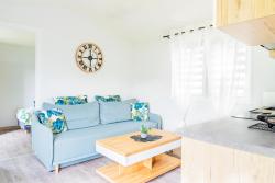 noclegi Ostrowo "AGUŚ" Komfortowe i nowczesne domki w cichej okolicy niedaleko plaży