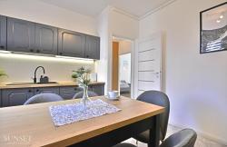 noclegi Świnoujście Sunset Apartments - Monte Cassino 6 - przestronny apartament przy deptaku