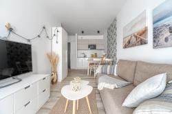 noclegi Rewal Platinium Boho Holiday - Rewal z widokiem na morze przy plaży