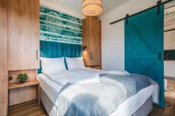 noclegi Rewal RResort Holiday Homes - HEATED Swimming Pool & Sauna