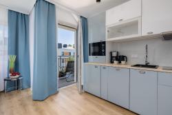 noclegi Dziwnów Dwupoziomowy Apartament Klimaty Bałtyku z Klimatyzacją i Parkingiem w Dziwnowie by Noclegi Renters