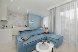 noclegi Rewal Superior Vacation Apartment with Private Parking