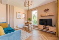 noclegi Krynica Morska APARTAMENTY MIERZEJA - ENKLAWA, sala zabaw, basen, Krynica Morska