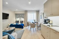 noclegi Świnoujście Golden Hour Apartments- Plac Słowiański 17