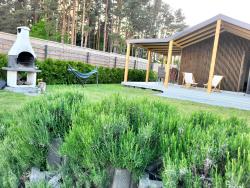 noclegi Karwieńskie Błoto Domek wakacyjny, nad morzem z balią, Lawendowe Wzgórze,